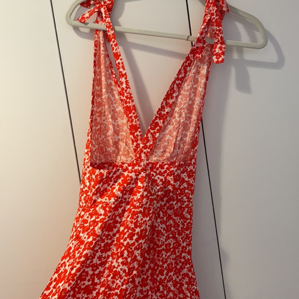NEW - orange/red and white printed, plunge maxi dress - Picture 7 of 7